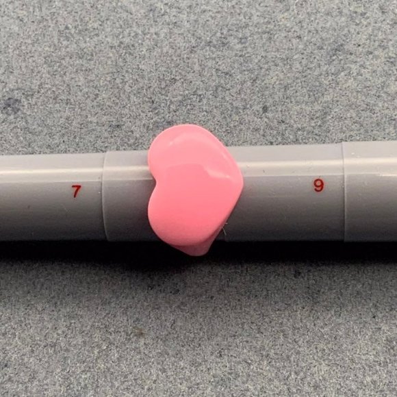 Pink Heart Acrylic Ring Size 8 Ladies Valentines Day Love Friendship - Picture 4 of 5